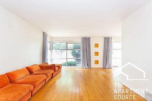 7407 N California Ave #HOUSE Photo 1