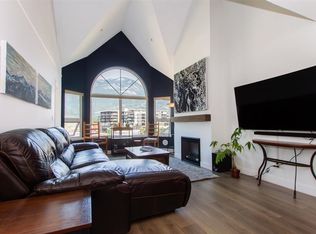 1466 Pemberton Ave #304, Squamish, BC V8B0K1