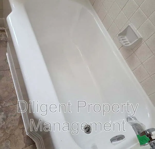 399 Elmgrove Ave #1 — Photo 3