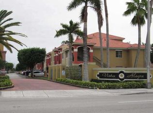 15400 SW 134th Pl APT 404, Miami, FL 33177