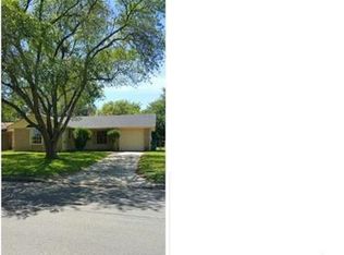 11613 Welcome Dr, Live Oak, TX 78233
