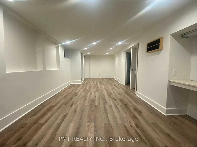41 Park St #LOWER — Photo 2