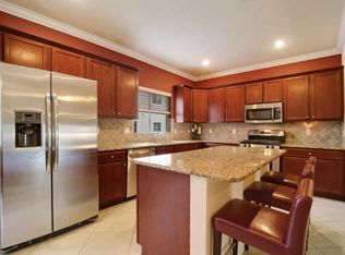 58 NW Hawthorne Pl, Boca Raton, FL 33432