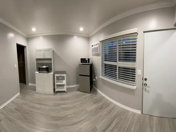 956 1/4 S McBride Ave, Los Angeles, CA 90022