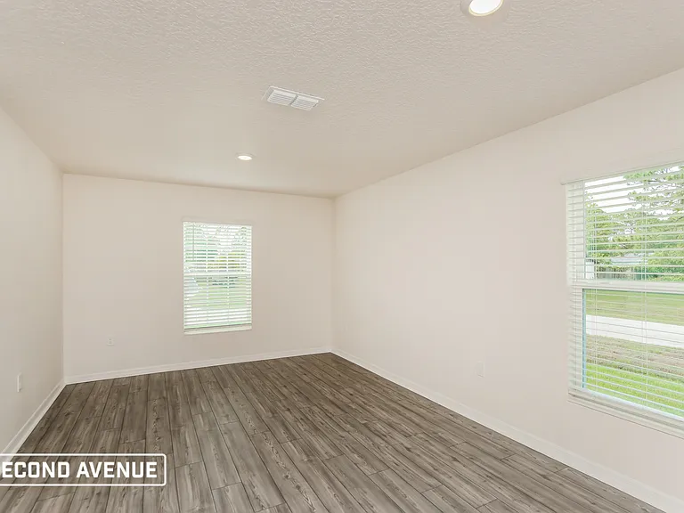 211 Anthony Ave SE — Photo 7