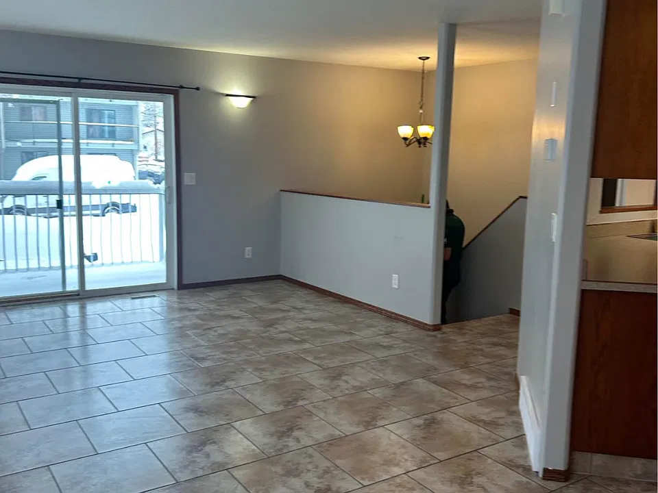 10024 104th Ave