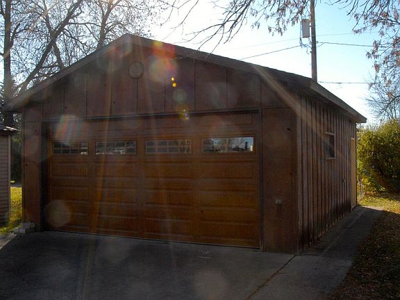4th image of 609 E Walnut Ave