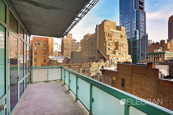 Sold by (Legacy) Elegran | media 7