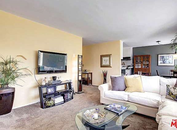 5th image of 11910 Mayfield Ave APT 303