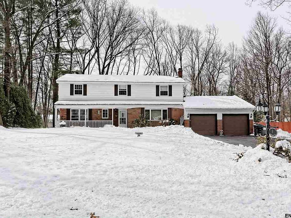 1st image of 1 Silver Maple Dr