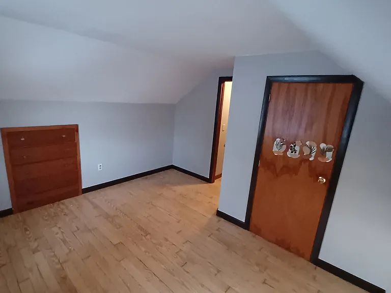 13 Orlando St — Photo 11
