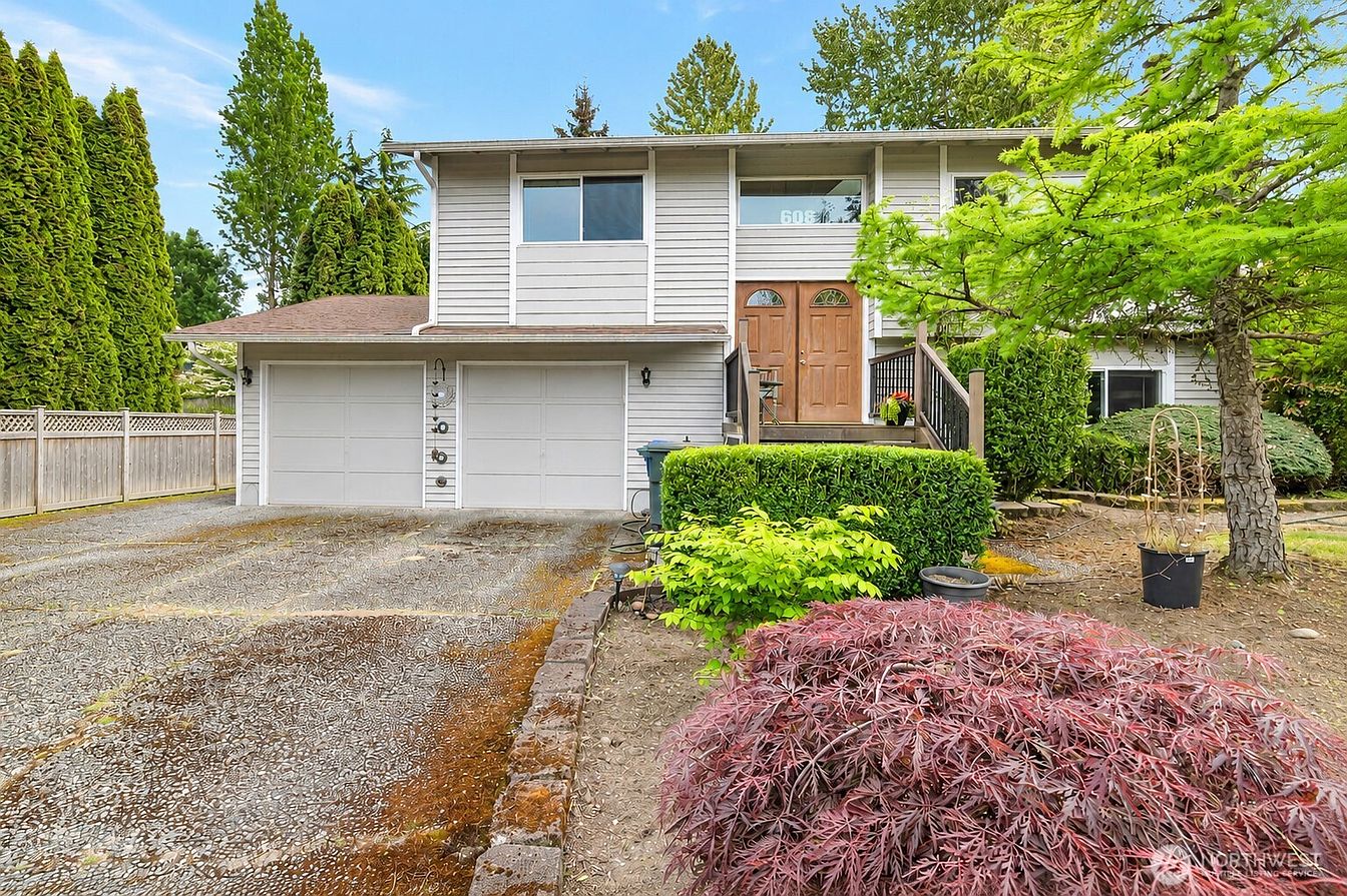 1st image of 608 91st SW