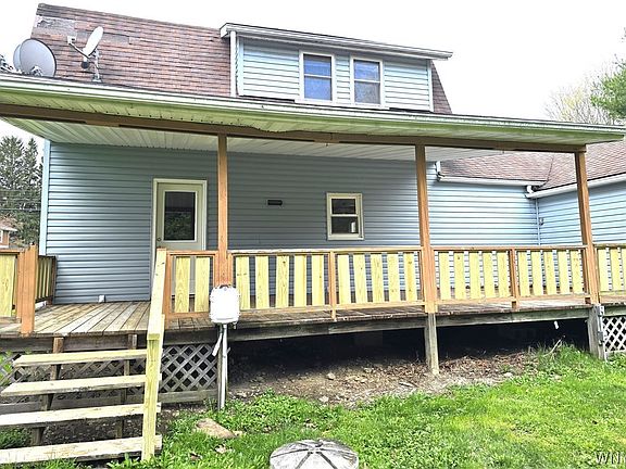 4th image of 5266 Maple Ln
