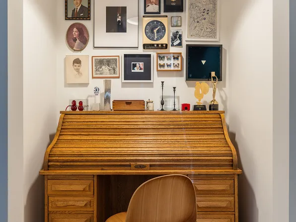 532 West 20th Street image 14 of 25