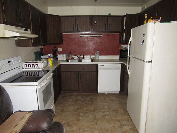 5th image of 17009 Albany Ave APT Tb