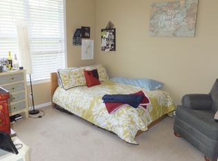 1528 Meadowlark Ln, Rockford, IL 61108