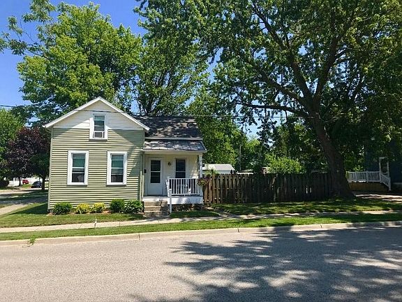 2nd image of 518 N 5th St