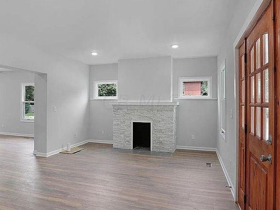 5th image of 699 Oakwood Ave