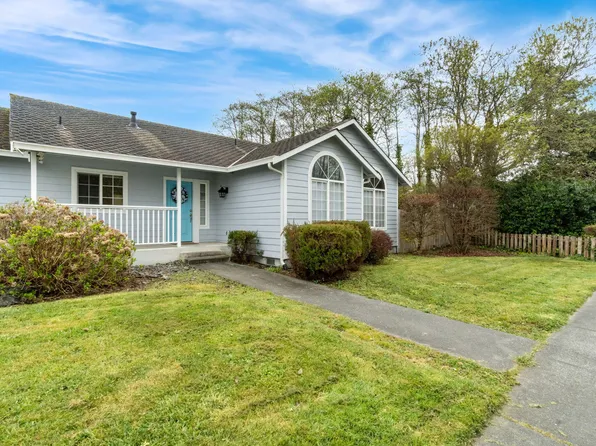 1250 Silverado Ave, McKinleyville, CA 95519
