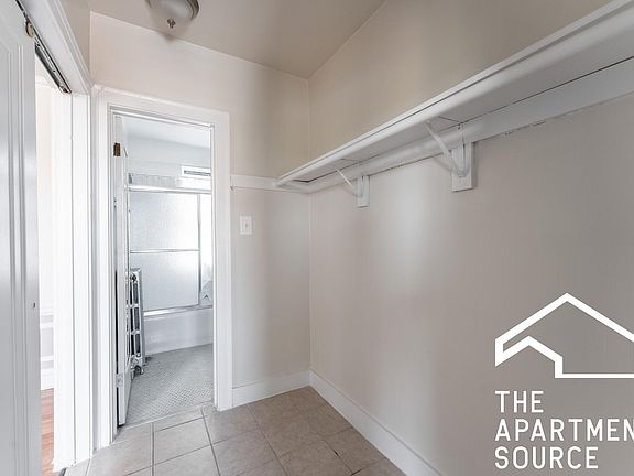4th image of 5301 N Ashland Ave #210F