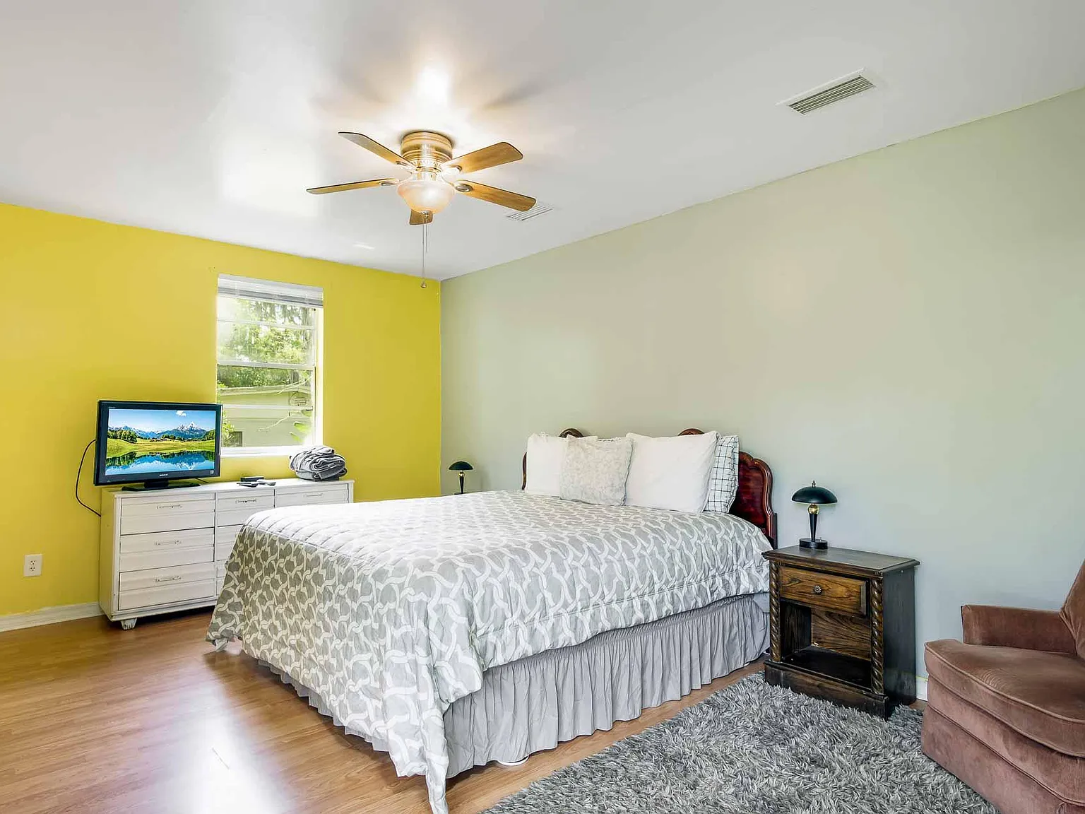 2843 Shady Oak Ln — Photo 4