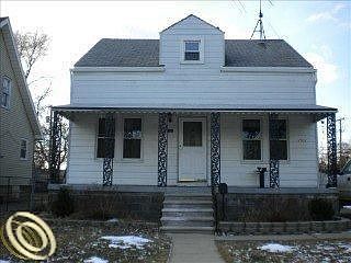 1st image of 2602 2nd St