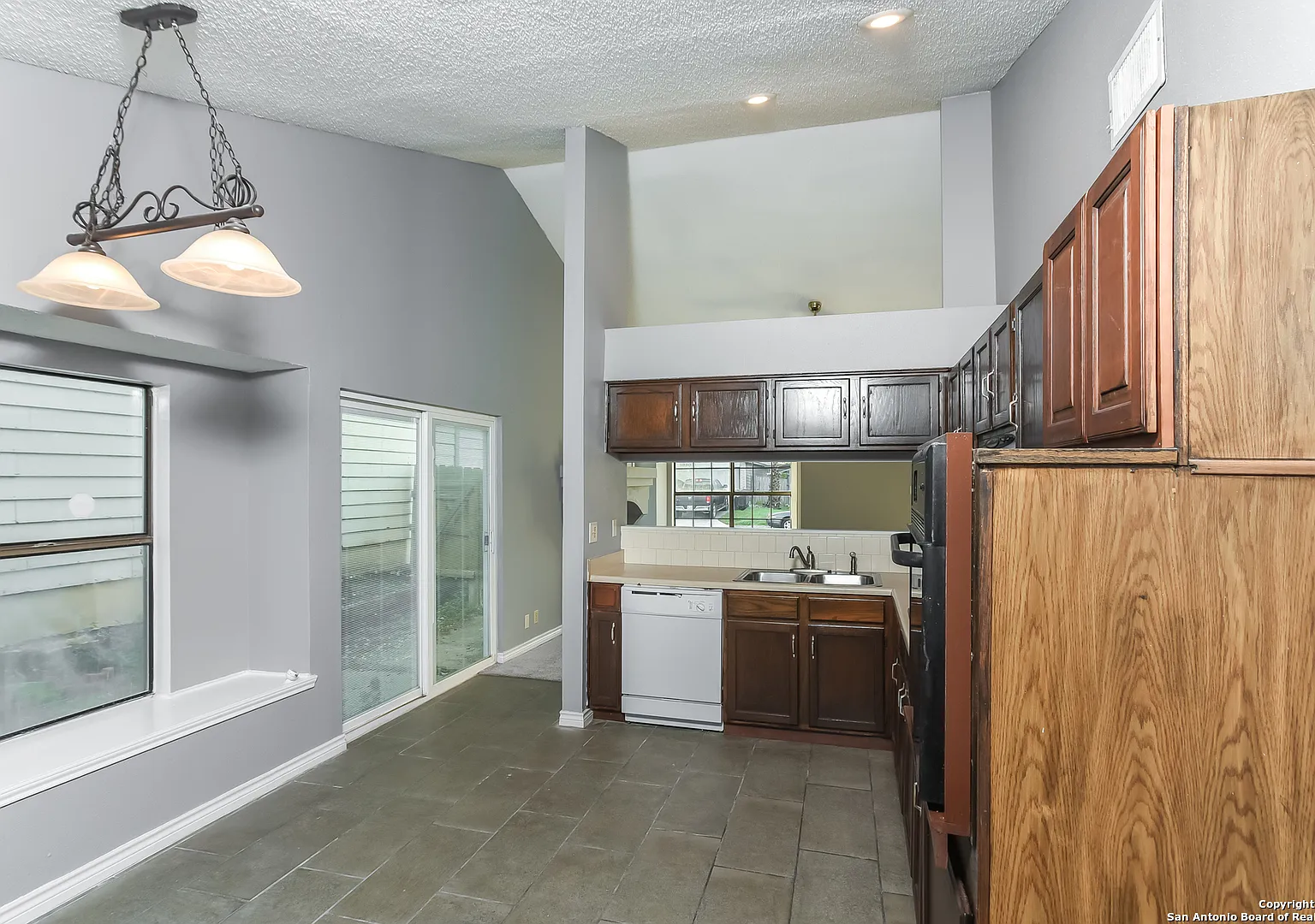 5927 Catalina Sunrise Drive - 1 — Photo 4