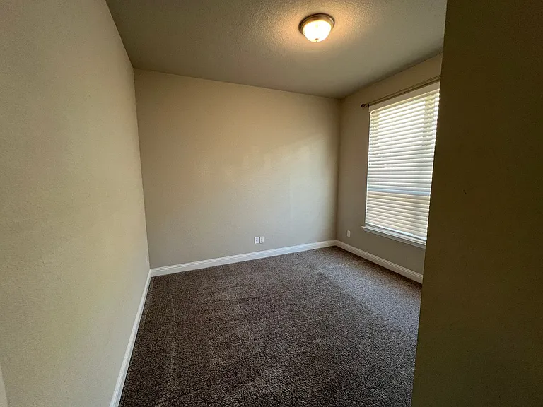 616 Ardath Rd — Photo 7