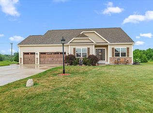 N45W22754 Charlotte Way, Pewaukee, WI 53072