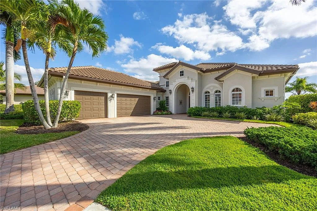 3 bed, 3.0 bath, 2719 sqft, $24,000 — Photo 2
