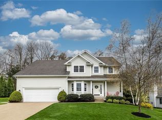 5316 Woodland Hills Cir, Erie, PA