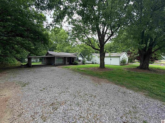 2nd image of 12901 Woodville Rd