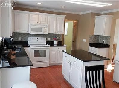 4th image of 1486 Eden Gardens Dr