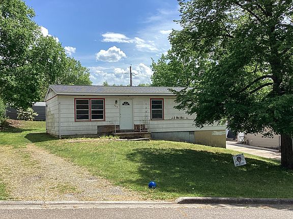 2nd image of 262 E 35th St
