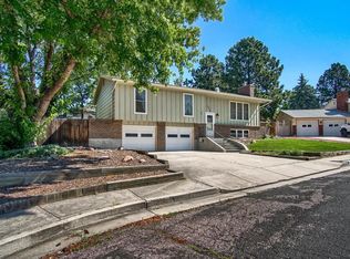 5330 Babcock Ter, Colorado Springs, CO 80915