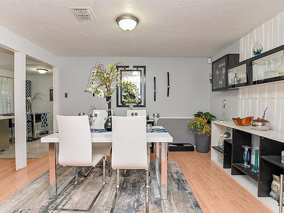 2nd image of 6623 Maczali Dr