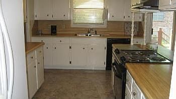 3rd image of 101 Forest Hill Dr