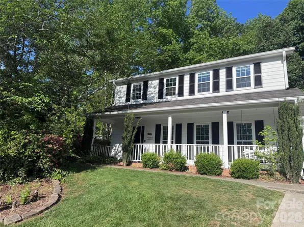 2503 Bathgate Ln, Matthews, NC 28105