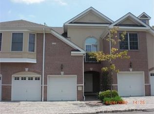 13 Willow Ln, Livingston, NJ 07039