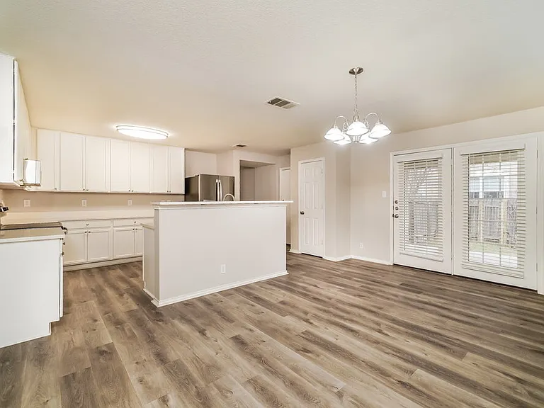 284 Cordero Dr — Photo 8