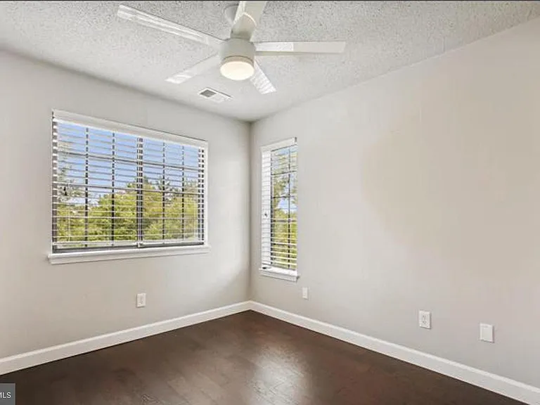 7012 Irwell Ln #14F — Photo 13