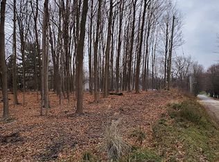 Hance St, Niles, MI 49120