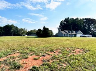 101 Bill St, Piney Flats, TN 37686