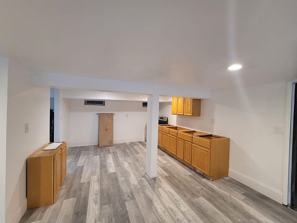 1st image of 138 Elliott Ave #Gf