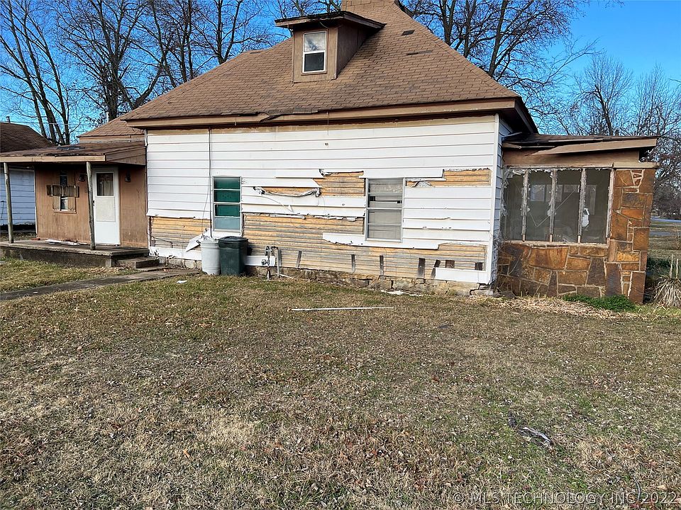 2nd image of 20 B St SW