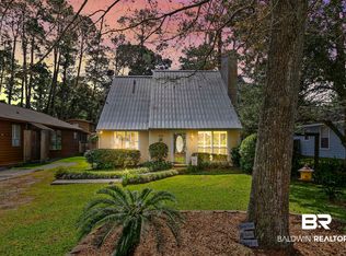 809 E 23rd Ave, Gulf Shores, AL 36542