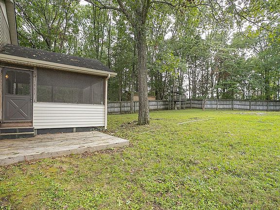 4th image of 609 Bluewater Dr