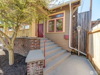 4429 4th Avenue NE, Seattle, WA, 98105