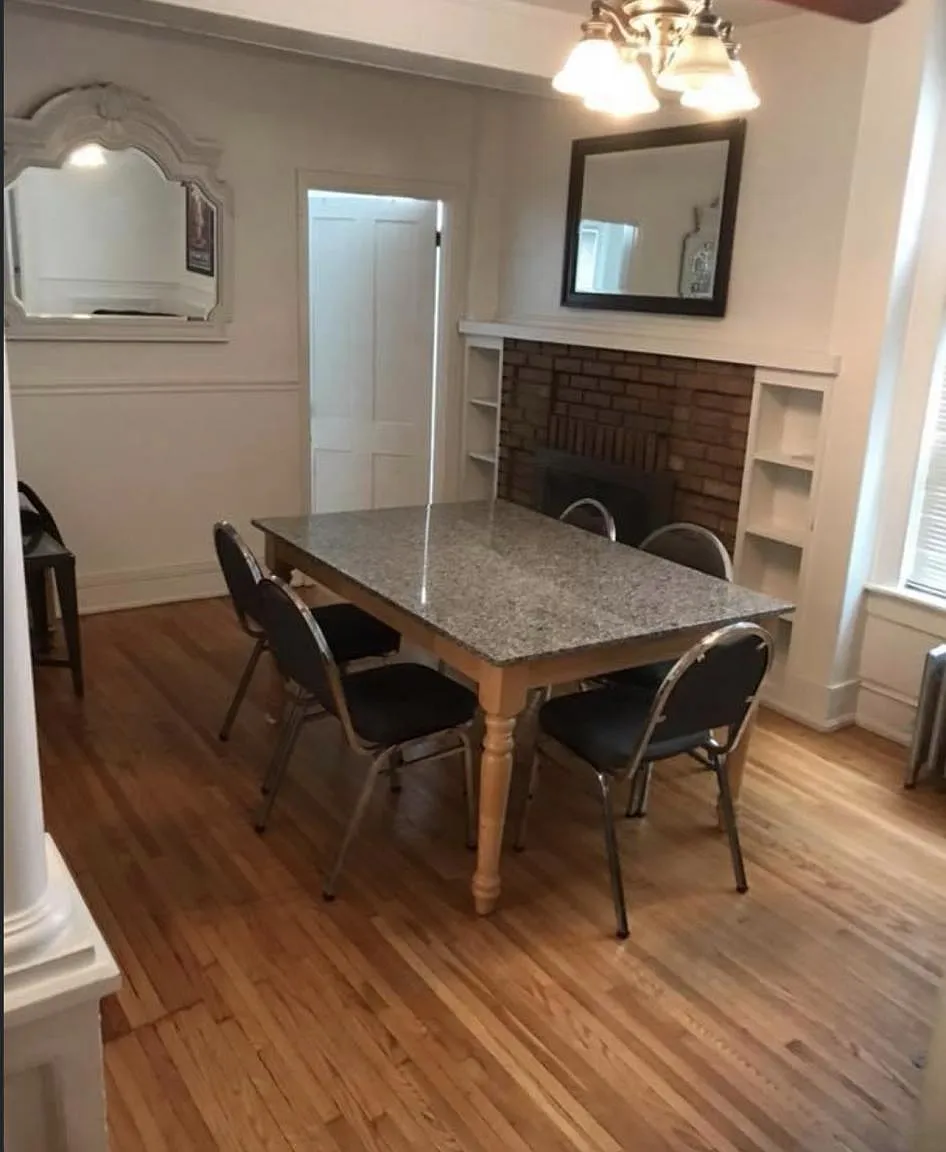 6 bed, 2098 sqft, $4,200 — Photo 4