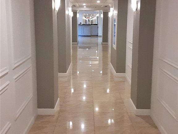 4th image of 2121 N Ocean Blvd